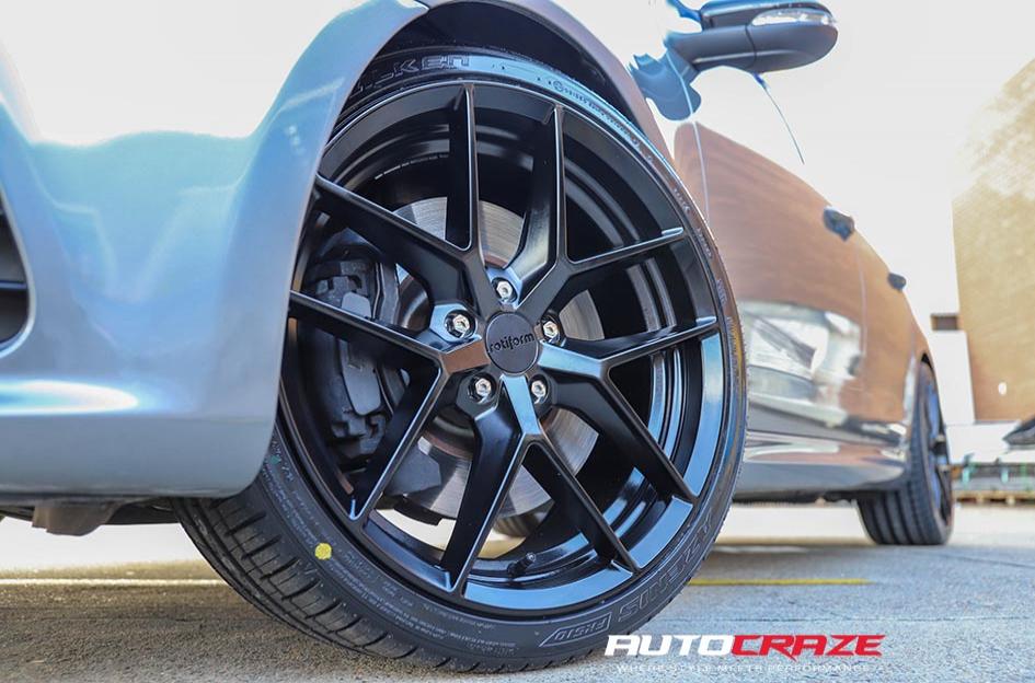 VOLKSWAGEN GOLF MISANO MATTE BLACK